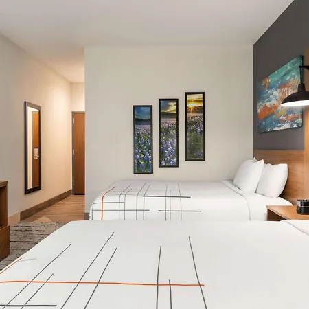 La Quinta Inn & Suites By Wyndham Austin South-3
