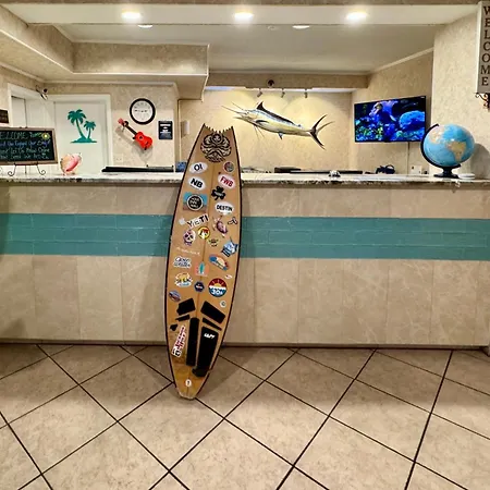 Hole Inn The Wall Hotel - Fort Walton Beach - Sunset Plaza - Nearby Beaches & Hurlburt-3