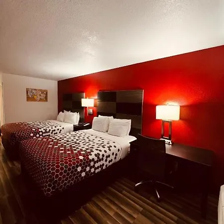 Econo Lodge-2
