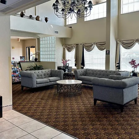 Quality Suites San Antonio Brooks City Base-3