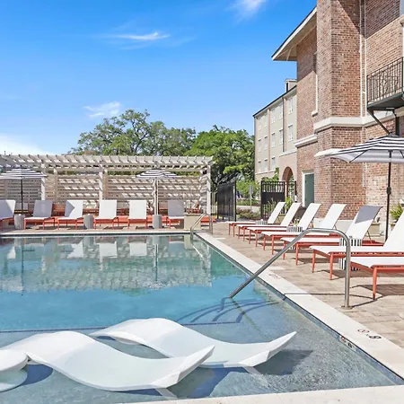 Bywater Suite Hotel-2