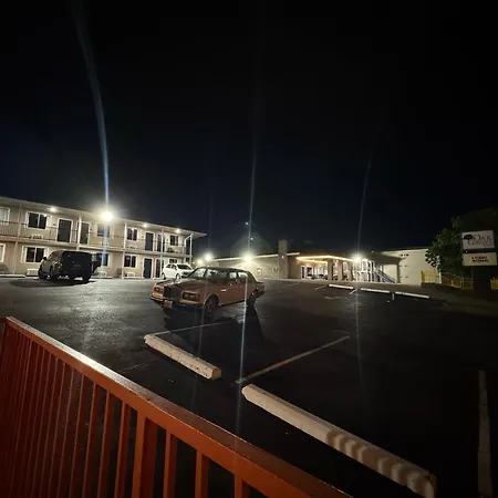 Oak Grove Inn-2