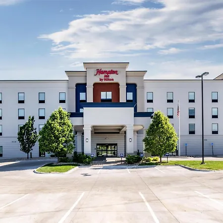 Hampton Inn Omaha/West Dodge Road, Old Mill-2