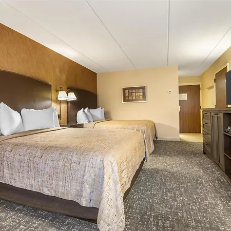 Best Western Plus The Normandy Inn & Suites-2