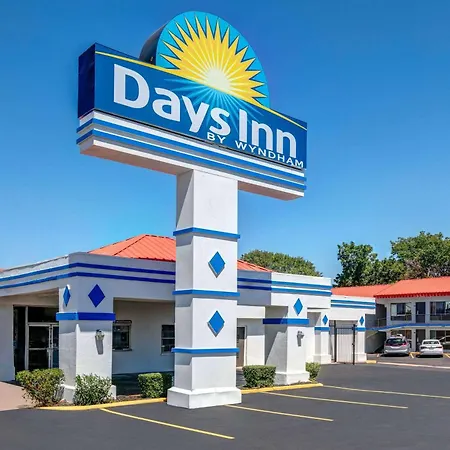 Days Inn By Wyndham South Fort Worth-2