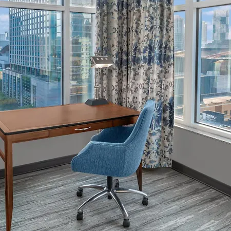 Hilton Garden Inn Nashville Downtown Convention Center-3