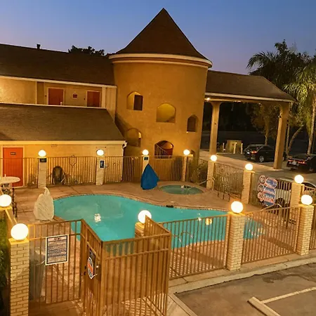 Super 8 By Wyndham Bakersfield South Ca-3