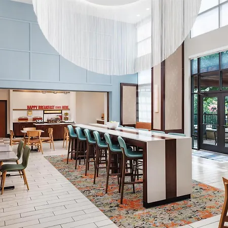 Hampton Inn & Suites Chattanooga/Hamilton Place-3