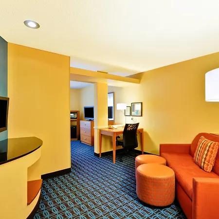 Fairfield Inn & Suites Dallas Medical/Market Center-2