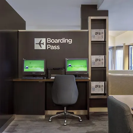 Courtyard By Marriott Dallas Arlington Entertainment District-3