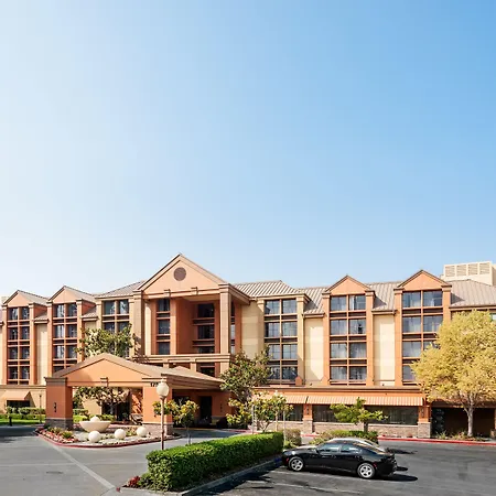 Courtyard By Marriott Santa Rosa-3