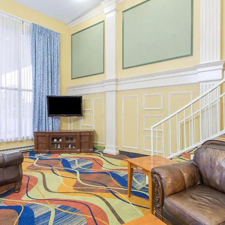 Days Inn By Wyndham Roanoke Hollins Near I-81-3