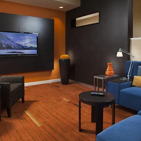 Courtyard By Marriott Memphis Airport-2