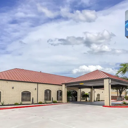 Best Western Near Lackland Afb Seaworld-3