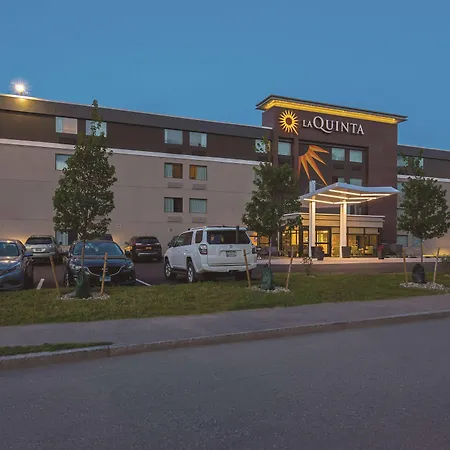 La Quinta Inn & Suites By Wyndham Portland Dt Maine Med-2