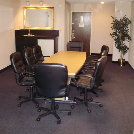 Trade Winds Central Inn-2