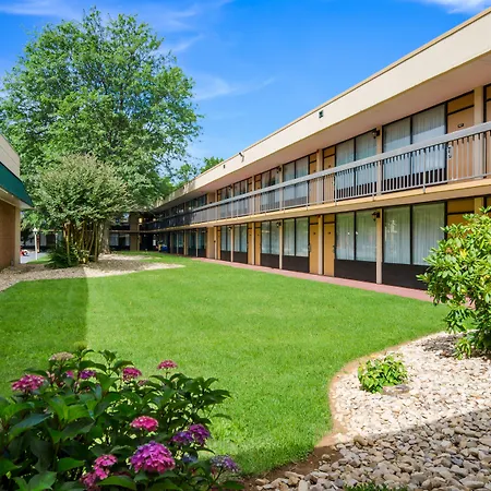 Quality Inn Roanoke Airport-2