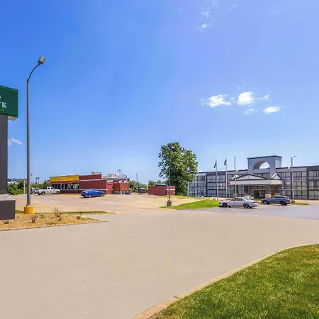 Wingate By Wyndham Kansas City-2