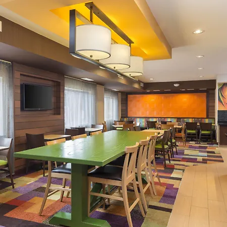 Fairfield Inn & Suites Lubbock-3