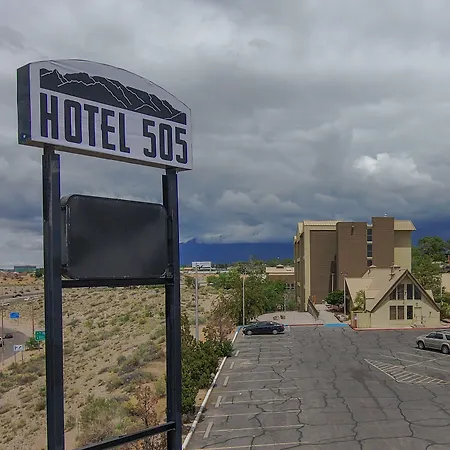 Hotel 505-3