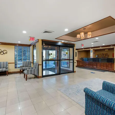 Best Western Louisville East Inn & Suites-3