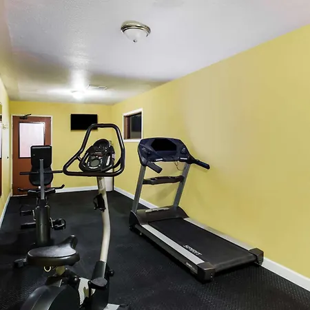 Ramada By Wyndham Sioux Falls-2