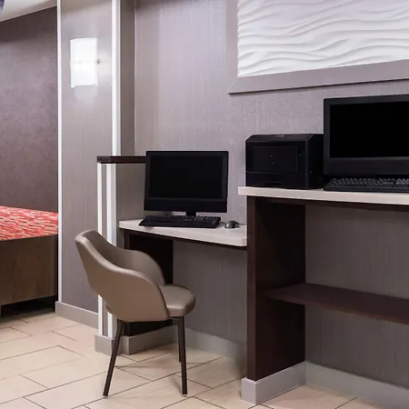 Springhill Suites Houston Hobby Airport-3