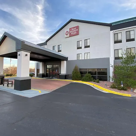 Best Western Plus Kansas City Airport - Kci East-2
