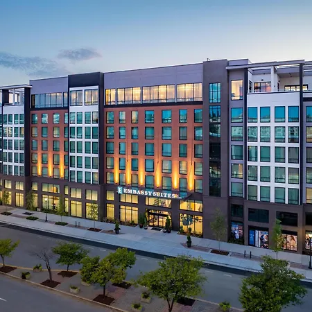 Embassy Suites By Hilton Chattanooga Downtown-3