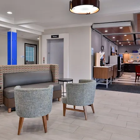 Holiday Inn Express Hotel & Suites North Kansas City By Ihg-3