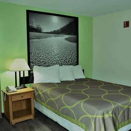 Super 8 By Wyndham Branson Andy Williams Theatre-3