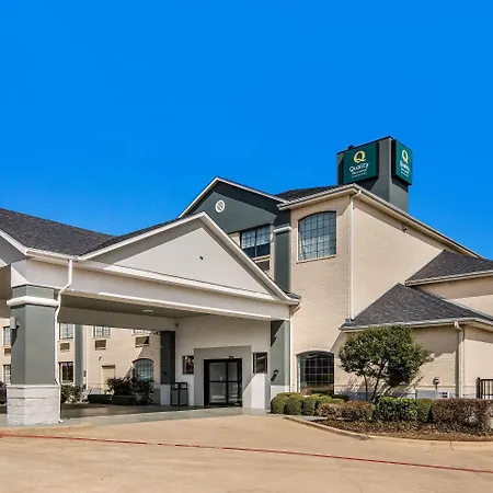Quality Inn & Suites Fort Worth - Fossil Creek-2