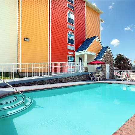 Microtel Inn & Suites By Wyndham Pigeon Forge-3