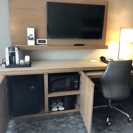 Courtyard By Marriott Toronto Airport-2