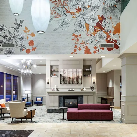 Hilton Garden Inn Omaha Downtown-Old Market Area-3