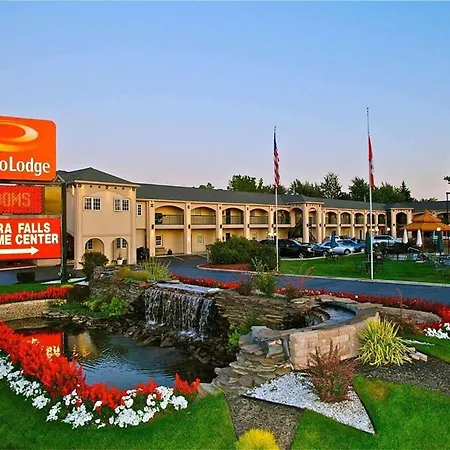 Econo Lodge At The Falls North-3