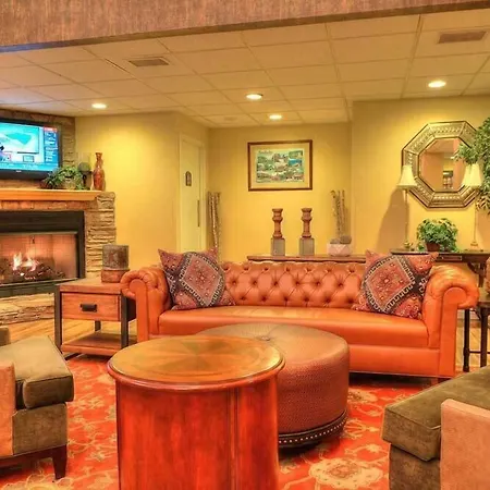Edgewater Hotel And Conference Center-2