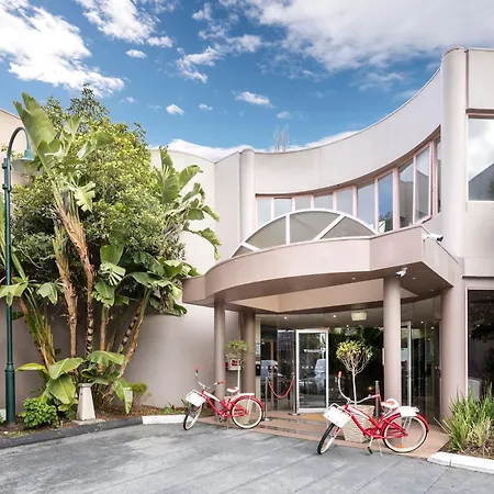 Kimberley Gardens Hotel, Serviced Apartments And Serviced Townhouses-2