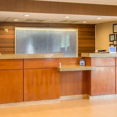 Fairfield Inn & Suites By Marriott Columbus-2