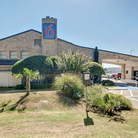 Motel 6-Dallas, Tx - Forest Lane-3