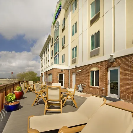 Holiday Inn Express & Suites San Antonio West Sea World Area By Ihg-2