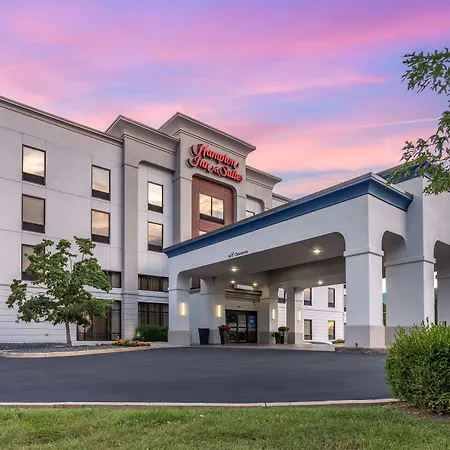 Hampton Inn & Suites Louisville East-2