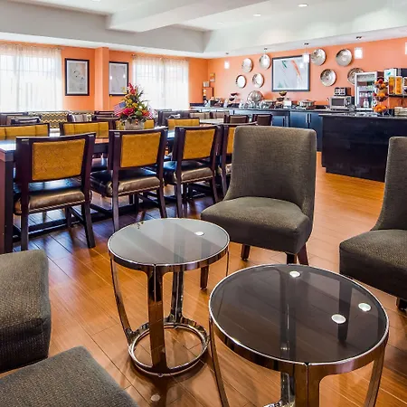 Best Western Plus Barsana Hotel & Suites-3