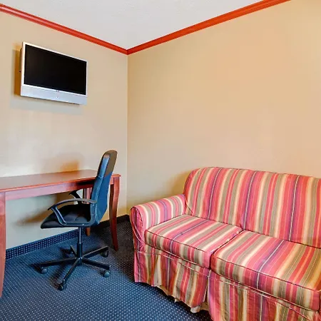 Days Inn By Wyndham Albuquerque Downtown-2