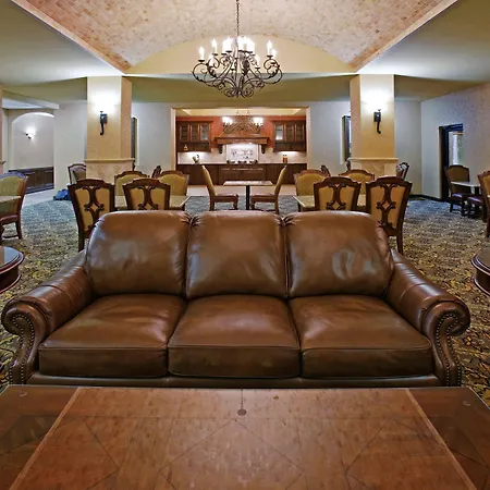 Comfort Suites Alamo-River Walk-3