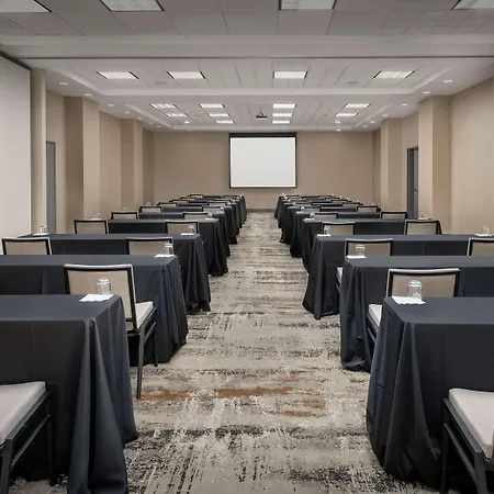 Doubletree By Hilton Chattanooga Hamilton Place-3
