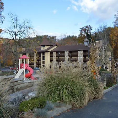 Brookside Lodge - Gatlinburg - On The River-3