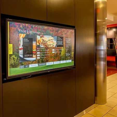 Courtyard By Marriott Lexington Keeneland/Airport-2