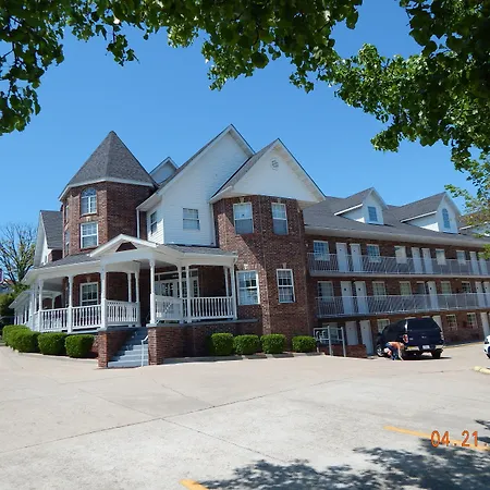 Carriage House Inn-2