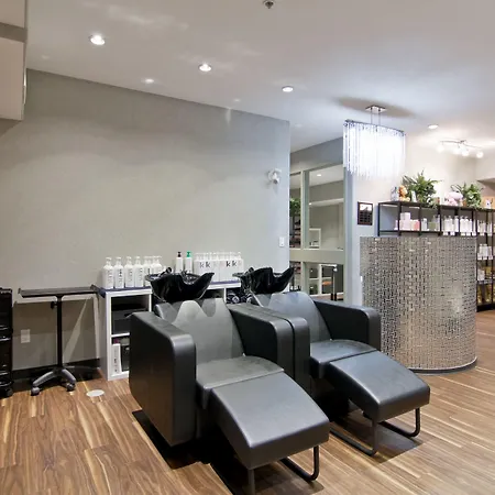 Home Inn & Suites Regina Airport-3